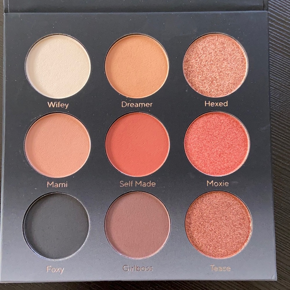 MBY Eyeshadow palette